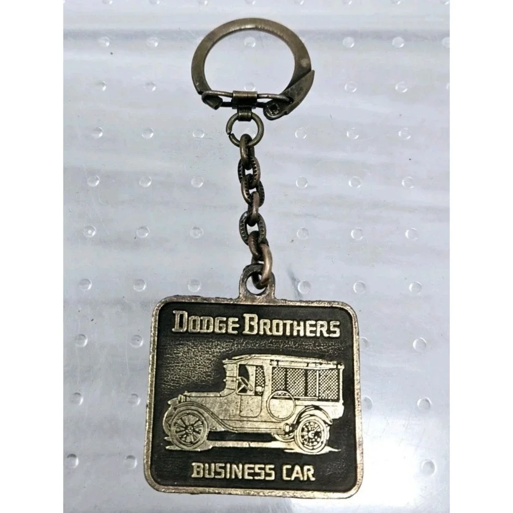 Vintage Dodge Brothers Metal Emblem Keychain‎ Tag Medal Business Car